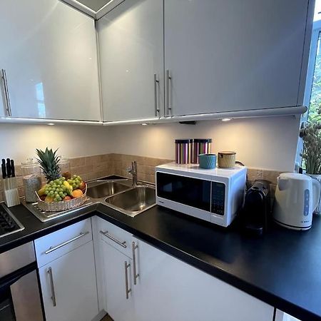 Cute&Cozy Studio Apt In Barons Court London Ngoại thất bức ảnh