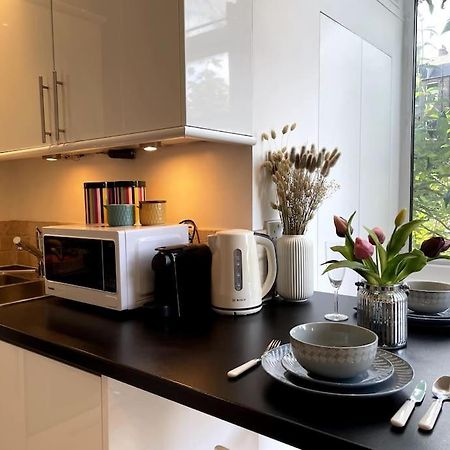 Cute&Cozy Studio Apt In Barons Court London Ngoại thất bức ảnh