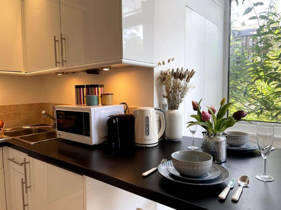 Cute&Cozy Studio Apt In Barons Court London Ngoại thất bức ảnh